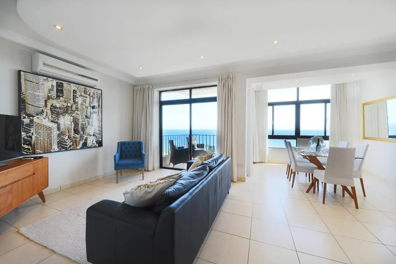 Large Seafront 3 Bedroom Apartment In The Heart Of Sliema - Mmai1-2