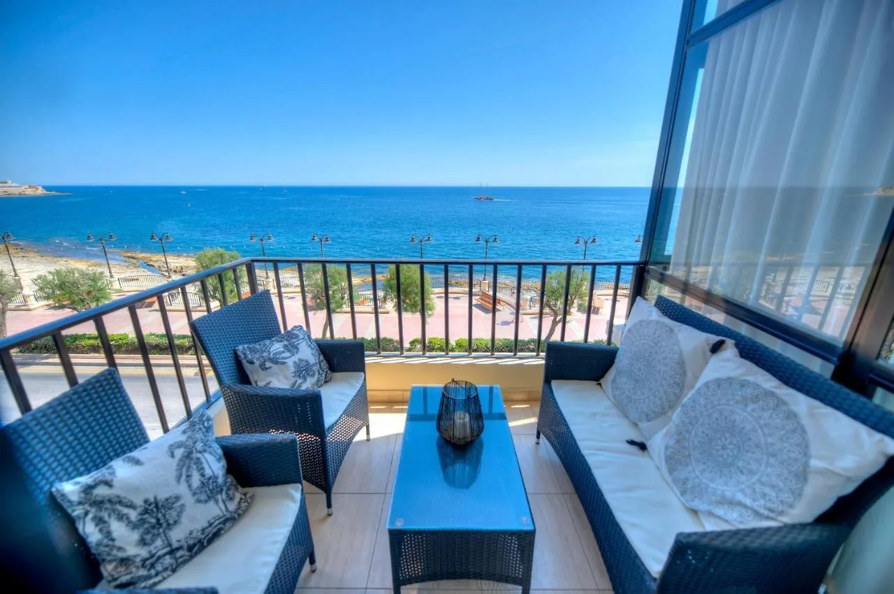 Large Seafront 3 Bedroom Apartment In The Heart Of Sliema - Mmai1-2