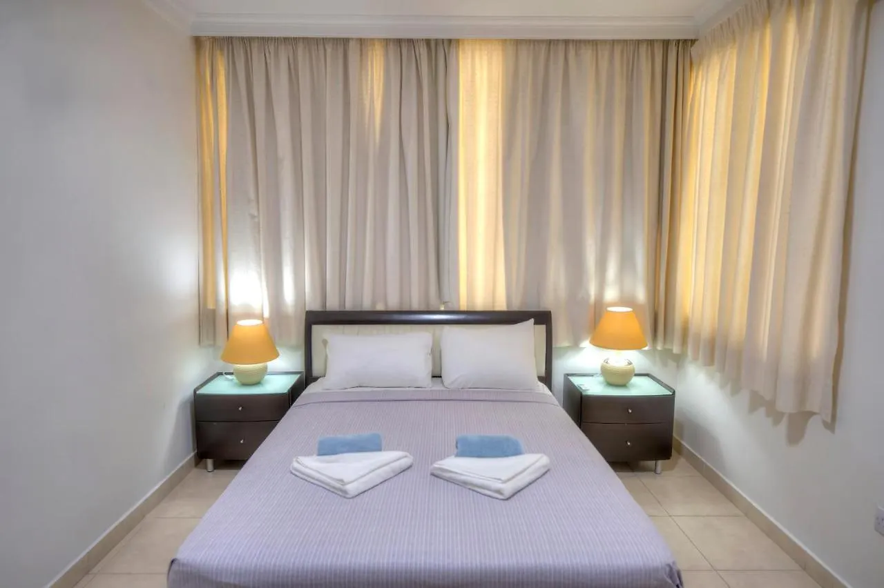 Large Seafront 3 Bedroom Apartment In The Heart Of Sliema - Mmai1-2