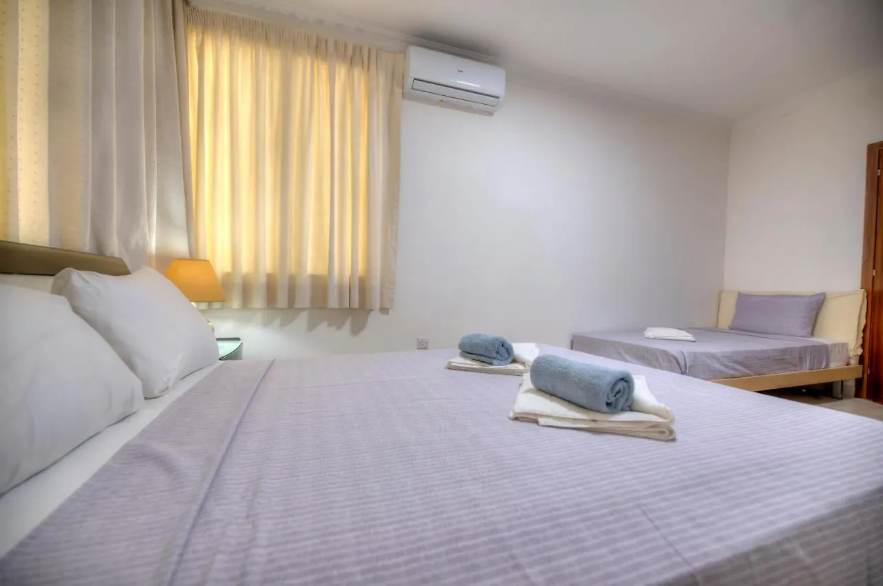 Large Seafront 3 Bedroom Apartment In The Heart Of Sliema - Mmai1-2 Malta